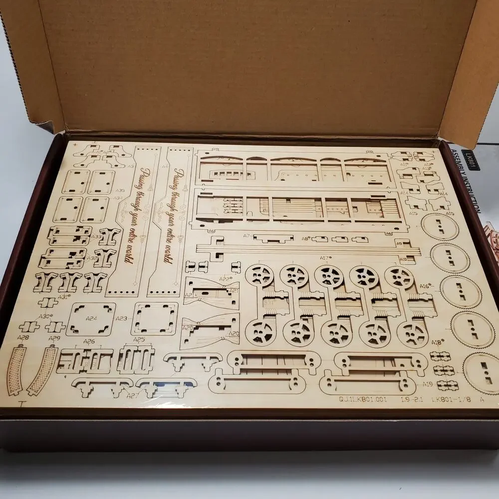 ROKR Mechanical Gear Classic City Tram Model